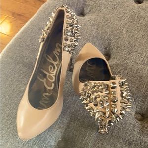Sam Edelman nude spiked heels